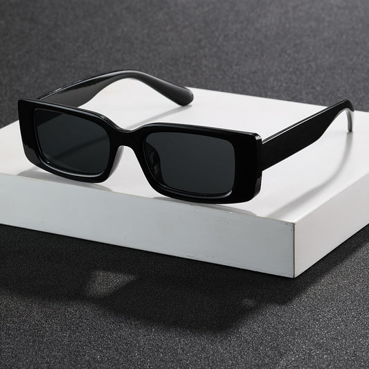 Stylish Square Frame Sunglasses – Versatile Accessory for Any Occasion 1