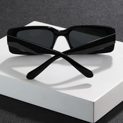Stylish Square Frame Sunglasses – Versatile Accessory for Any Occasion 6
