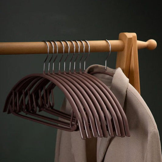 Wooden Clothes Hangers – Non-Slip Design for Wrinkle-Free and Organized Wardrobes 1