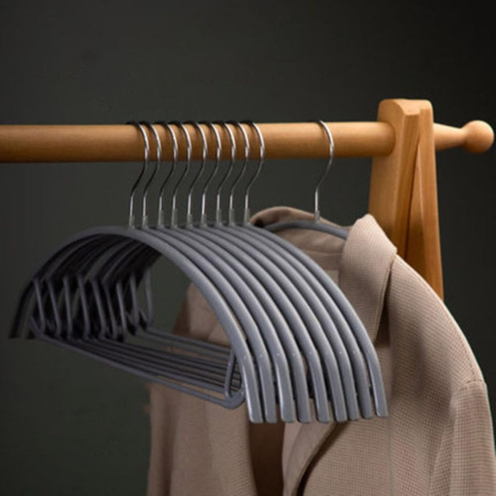 Wooden Clothes Hangers – Non-Slip Design for Wrinkle-Free and Organized Wardrobes 9