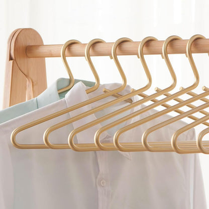 Metal Clothes Hangers – Stylish Design for Organized Wardrobes and Space-Saving Solutions 9