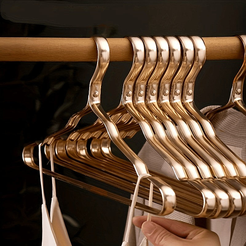 Clothes Hangers – Elegant Brass Design for Durable Wardrobe Organization 2
