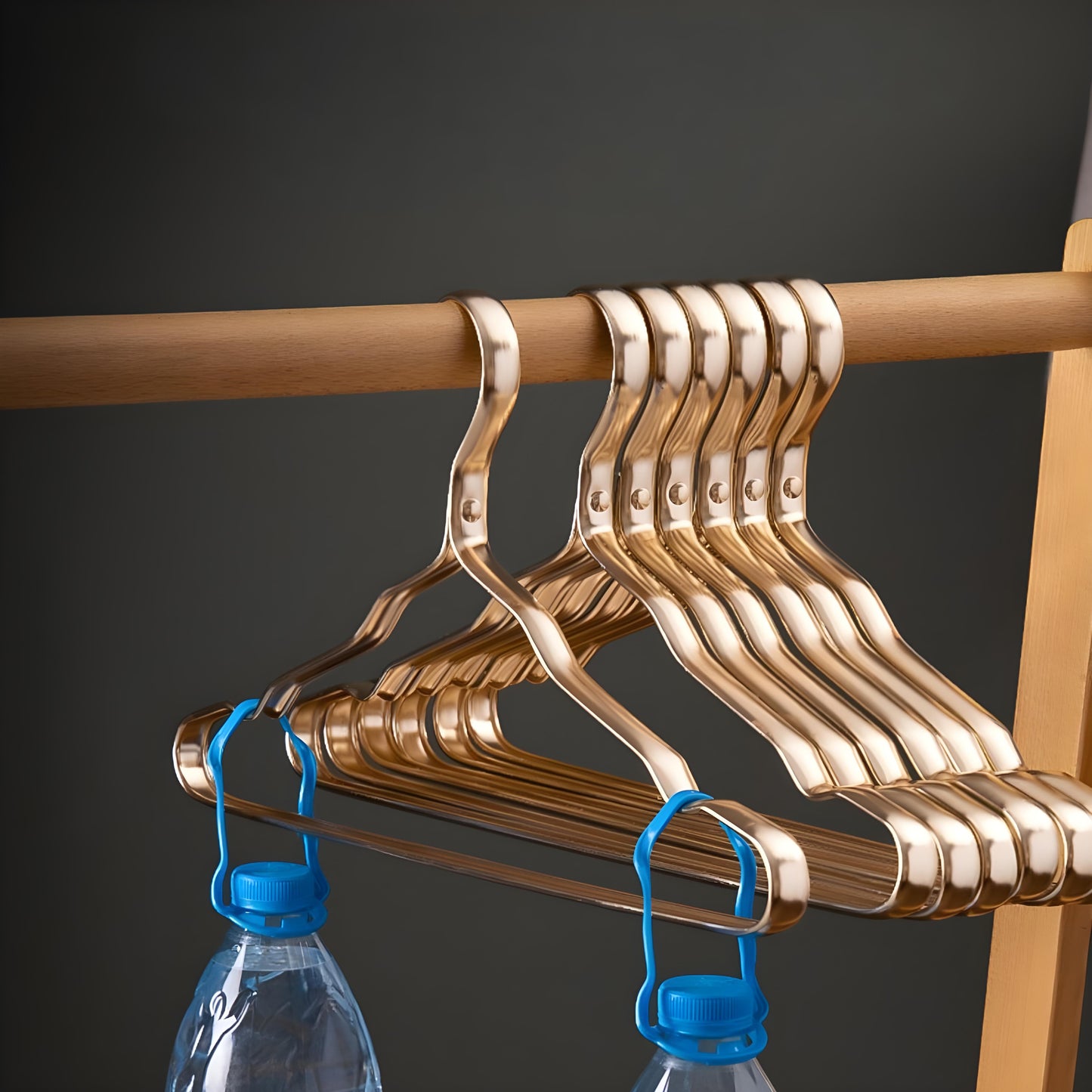 Clothes Hangers – Elegant Brass Design for Durable Wardrobe Organization 6