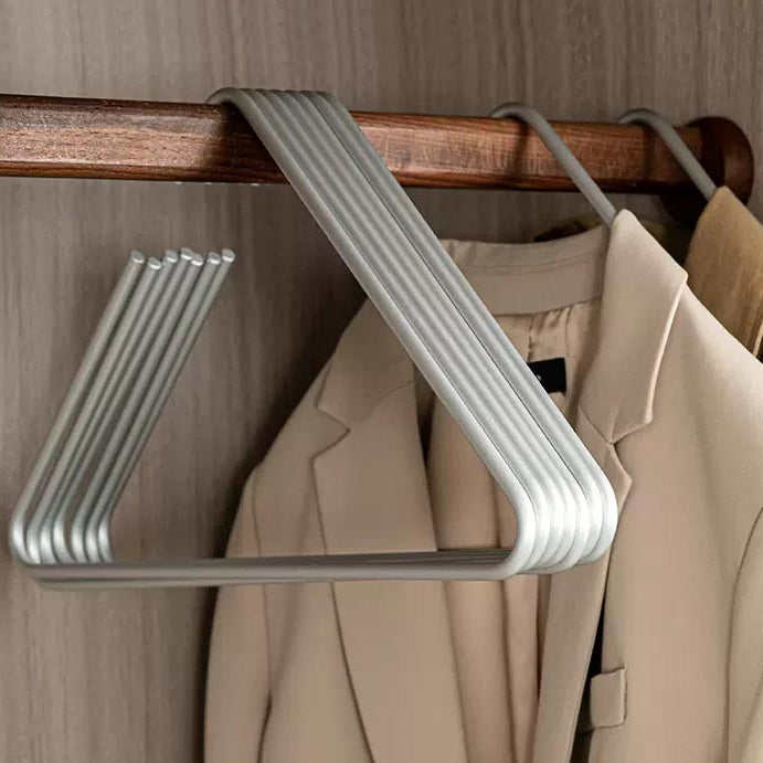 Clothes Hanger – Sleek Aluminum Design for Space-Saving Organization and Wrinkle-Free Clothes 6