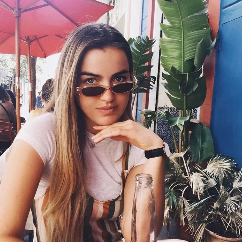 Chic Oval Sunglasses – UV375 Protection for Stylish Comfort