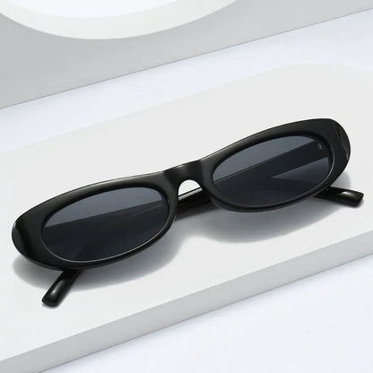 Chic Oval Sunglasses – UV375 Protection for Stylish Comfort