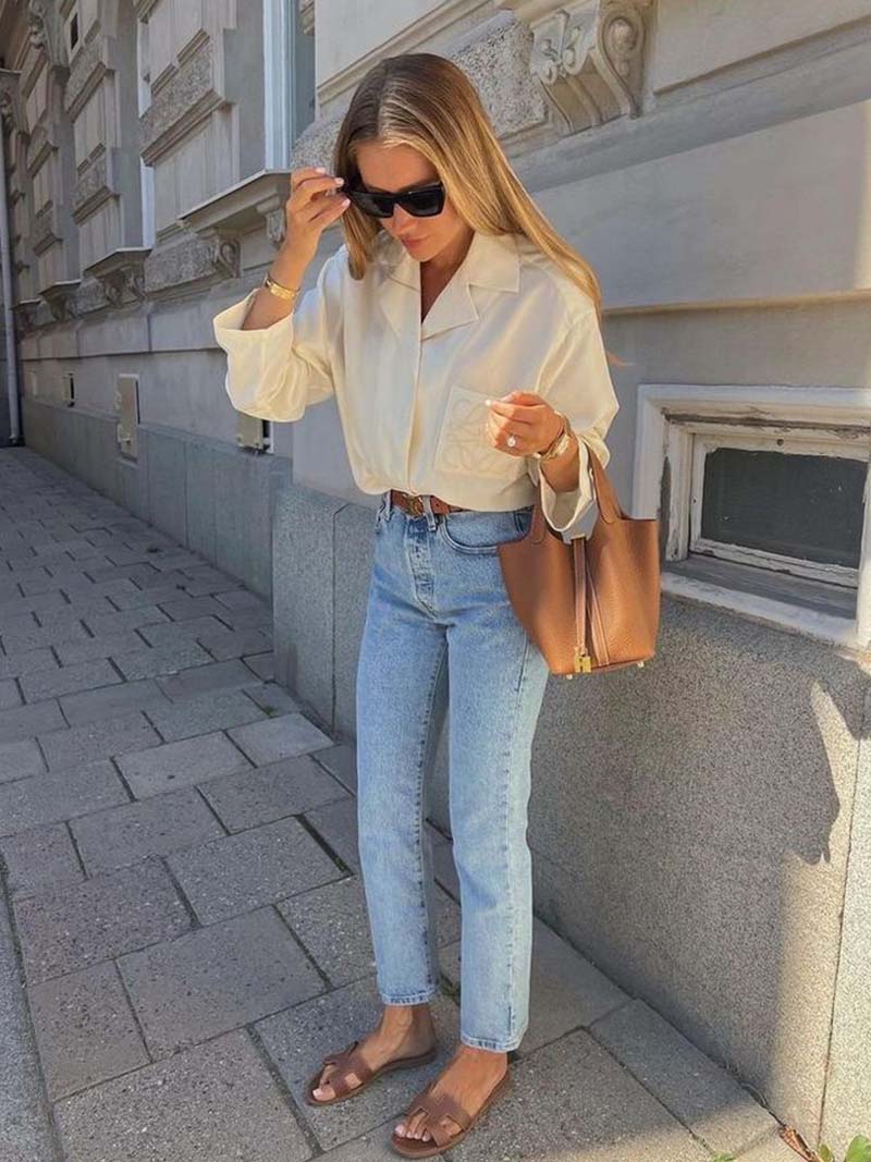 Handbag – Elegant Leather Design with Luxurious Gold Accents