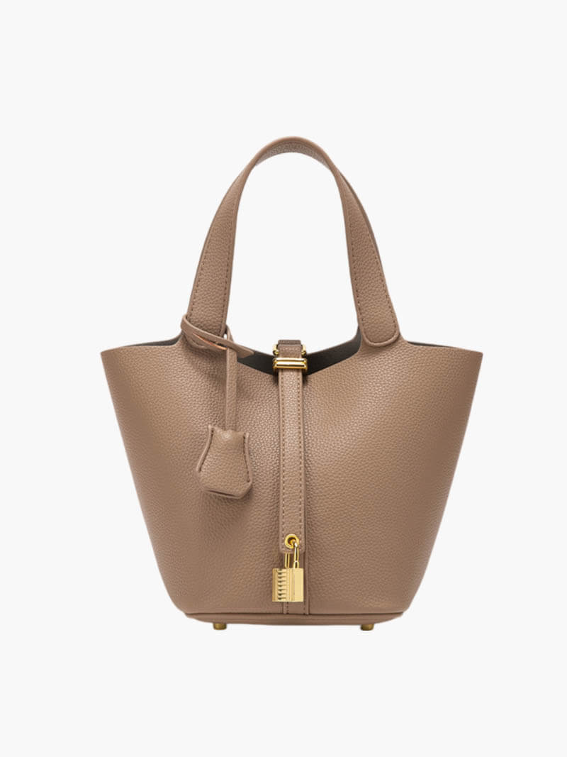 Handbag – Elegant Leather Design with Luxurious Gold Accents