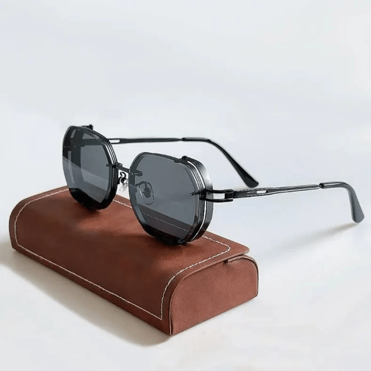 Sleek Men's Sunglasses – Elegant Steel Frame with UV400 Protection