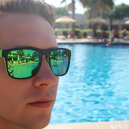 Stylish Polarized Sunglasses – UV400 Protection for Outdoor Adventures