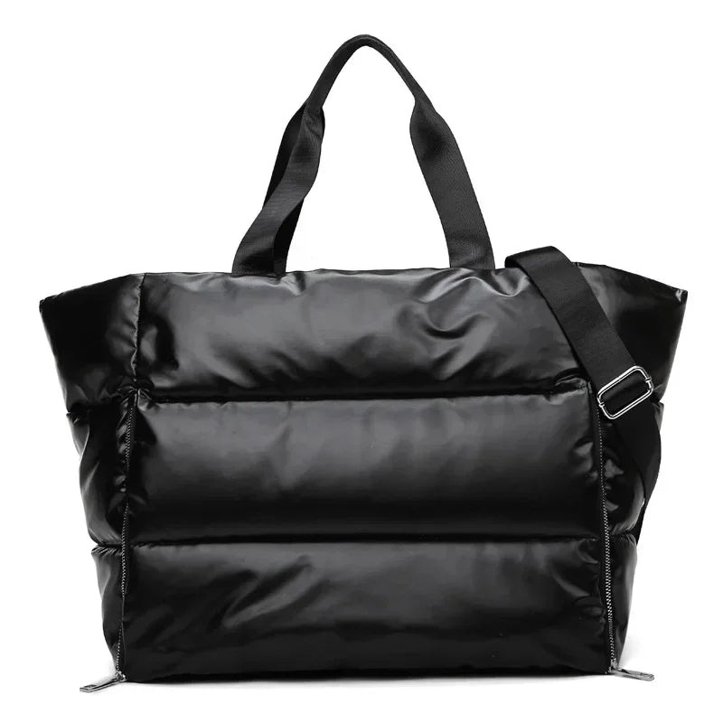 Stylish Women's Gym Bag – Waterproof Design for Active Lifestyles and Ample Storage